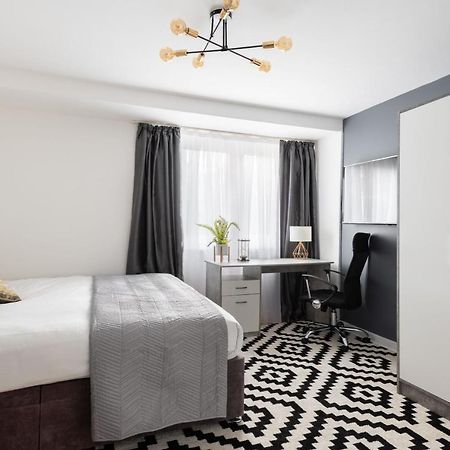 Spacious And Modern 4 Bed Apartment Next To Borough Station London Exterior photo