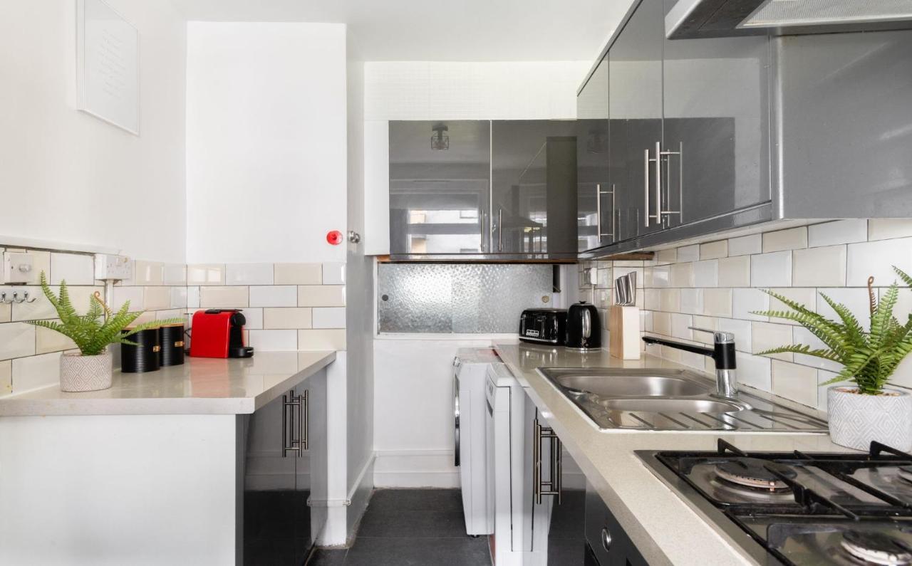 Spacious And Modern 4 Bed Apartment Next To Borough Station London Exterior photo